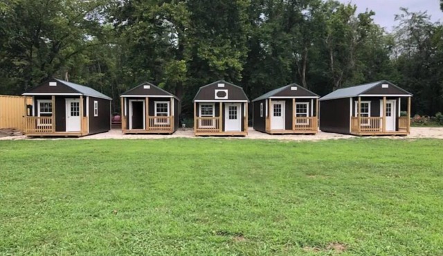 Sandy Tiny Cabin on the Osage River