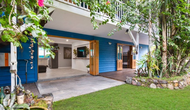 Sandy Toes and Salty Kisses - Sunshine Coast