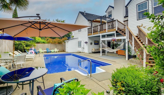 Sandy Vacation Rental w/ Pool < 30 Mi to Portland!