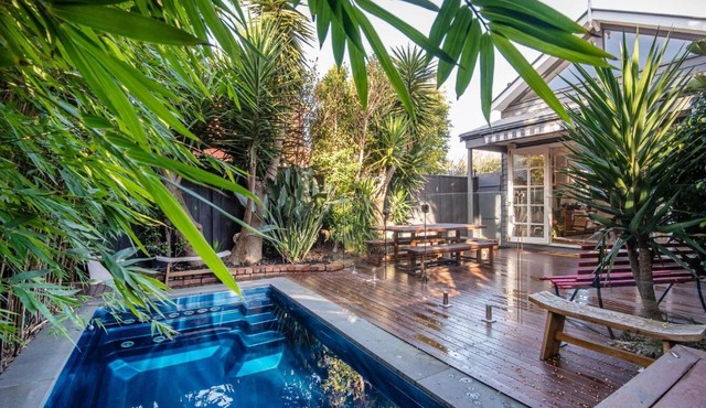 Sandy Village Retreat Heated Pool Bay Views