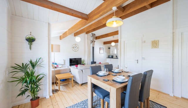 Sandymouth Lodge - Peaceful Spot Close to Sandy Beaches