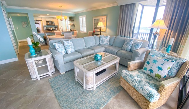 Sanibel Harbour Resort Harbour Tower 717: Relaxation awaits you!