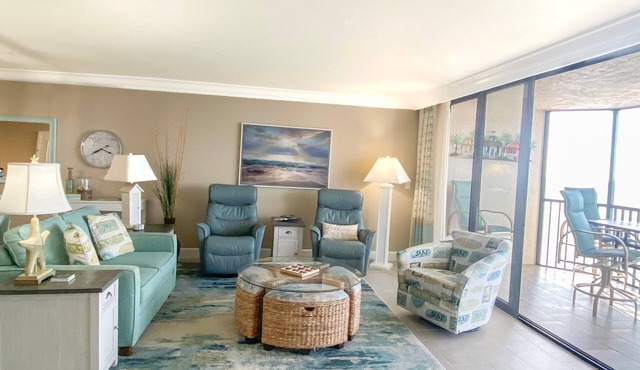 Sanibel Harbour Resort Bay View Tower 434: Beautiful lanai sunset views from this updated condo