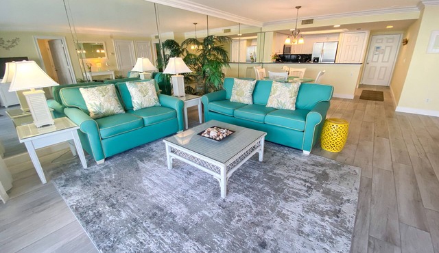 Sanibel Harbour Resort Bay View Tower 1032: Home away from Home but on the beach!