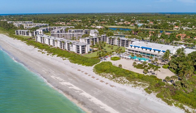 Sanibel Island Getaway | Garden Views, Wildlife Refuge Access & Sunset