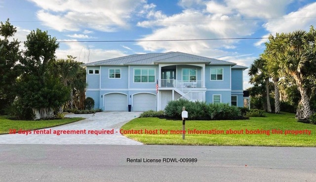 Sanibel Spacious Lakefront Retreat, Steps to Scenic Shores,Shelling and Fishing