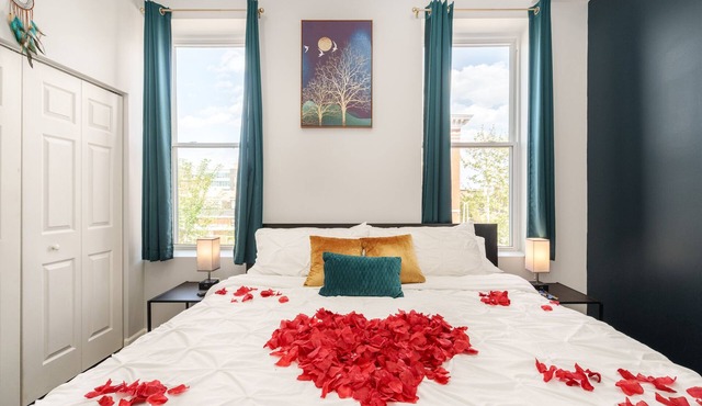 🌟Sanitized!! Mins to ✨DWNTWN ⚡️ WIFI⚡️ FREE PARKING😊