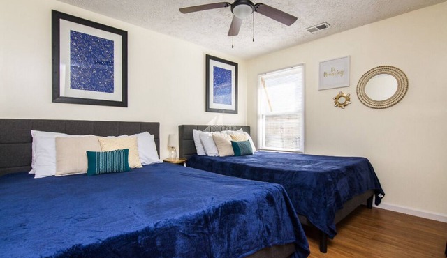 Sanitized Spacious East Nash Apt! Walk to Top Restaurants!
