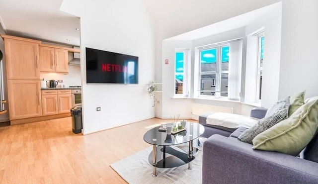 Sankey Haven | Sleeps 6 | Free Allocated Parking