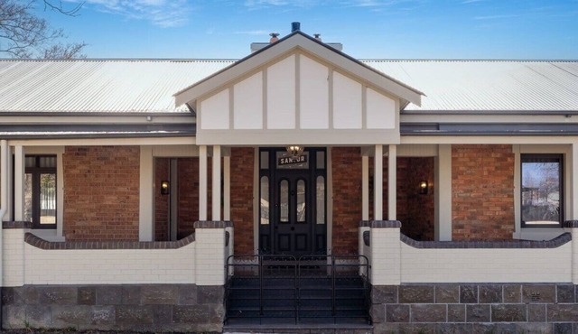 Sanlor Suite 2 | Luxury, Comfort & Style