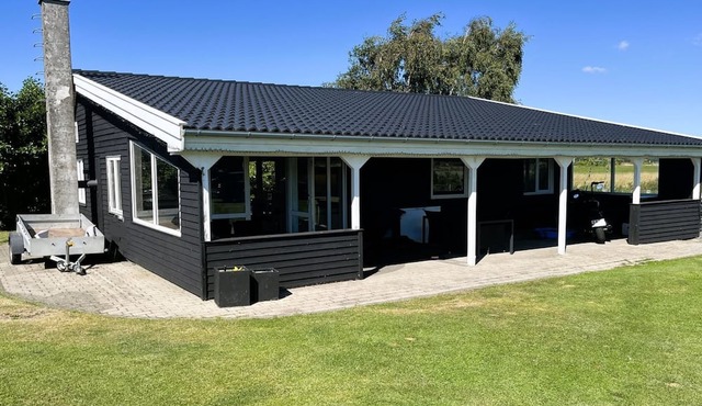 "Sannie" - 250m from the sea by Interhome