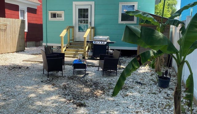 Sans Sou"sea" Come visit our groovy 3 bedroom house in Cape Charles, Va.