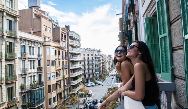 Sant Jordi Hostels Rock Palace