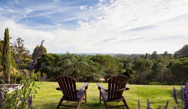 Santa Cruz Sanctuary: Room with Forrest View & Private Patio