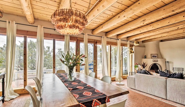 Santa Fe Desert Adobe Retreat - Mountain Views