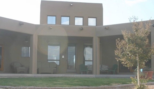 Santa Fe House on 2.5 Acre Hill Top