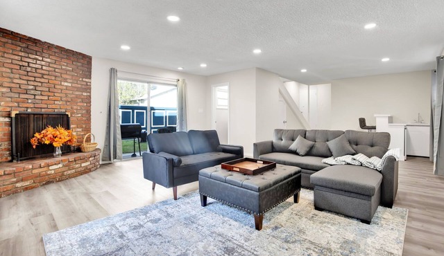 Santa Monica Beach Charmer