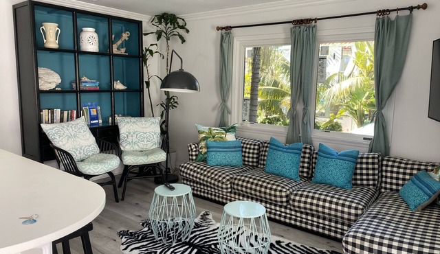 Santa Monica Paradise Palm Beach Retreat