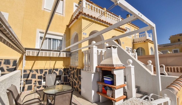 Santa Pola Gran Alacant: House in a quiet residential area