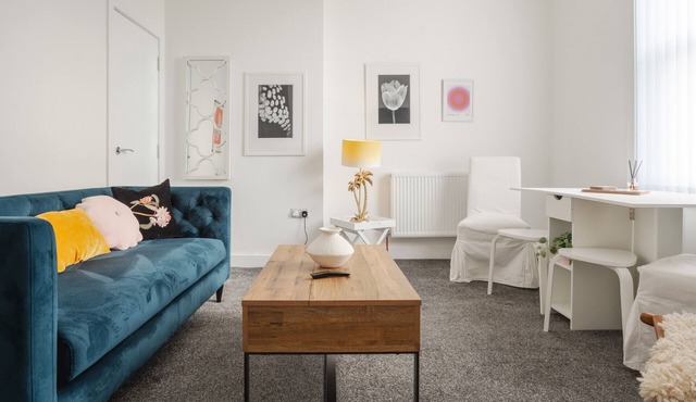 Santiago 10 - Sleeps 10, Free Wifi & Parking