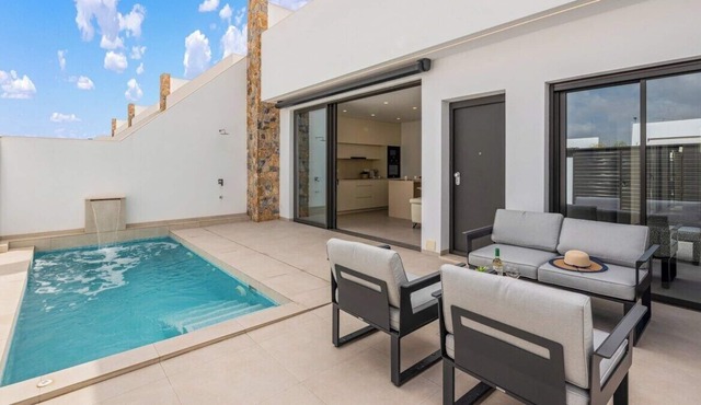 Santiago Sunny Seabreeze Villa