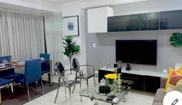 SANTO DOMINGO, GAZCUE, MODERN, SAFE, AUTO CHECK IN, COMFORTABLE, EQUIPPED.