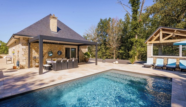 Santoneige is a spacious (150 m2) newly built holiday home in 2018