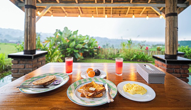 Santya Loka Lodge & Twin Waterfall