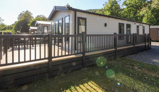 SAORSA, pet friendly, with a garden in St Fillans