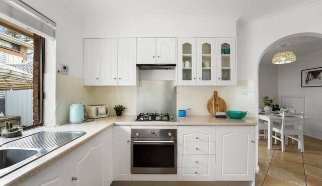 Sapphire by the Sea - Beach Family Modern