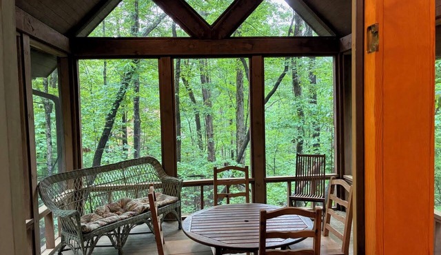 Sapphire Cottage at Splendor Mountain Estate