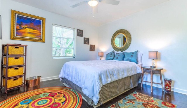 Sapphire Shores Arcadia 1Bed/1Bath - Walk to Bay!