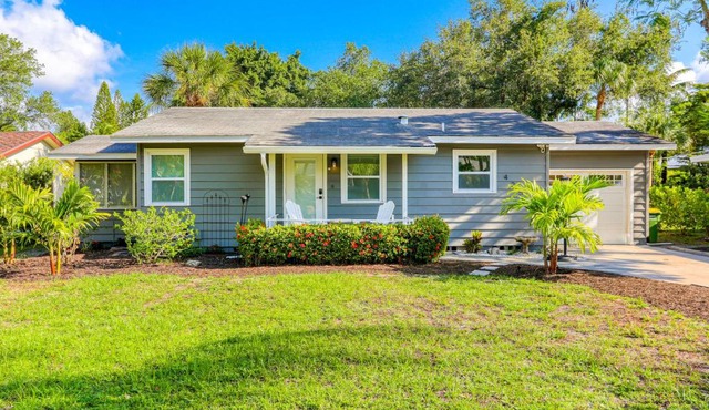 Sapphire Shores Escape