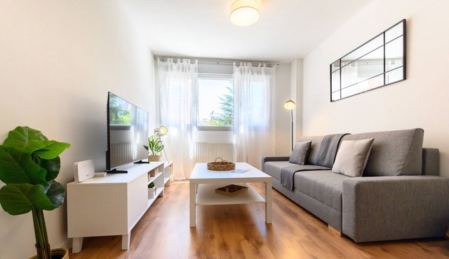 (SAQU312C) Spacious 1 bedroom apartment in Tetuán