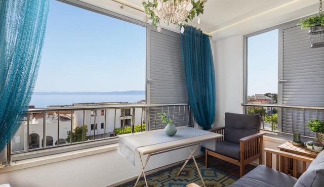 Sara - Luxurious sea view apartment with garage