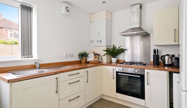 Sarah House, Apartment 1