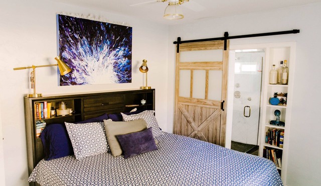 Sarah's Sanctuary-Renovated Midtown Melrose Home With Pool-Heated with surcharge