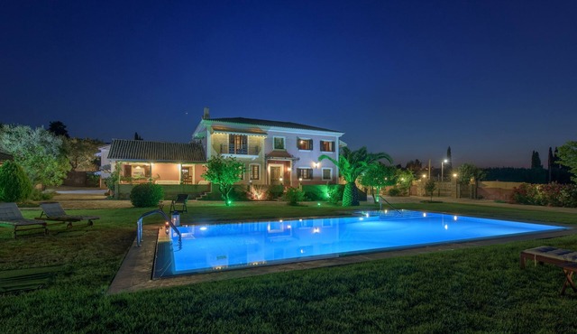 Sarakino House with Private Pool