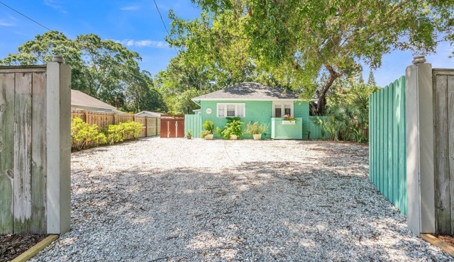 Sarasota, FL Bungalow | Bright & Breezy Coastal Vibes - 10 mins to White Sand Beaches by RedAwning
