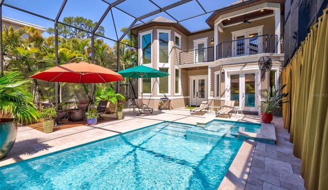 Sarasota's Luxury Oasis