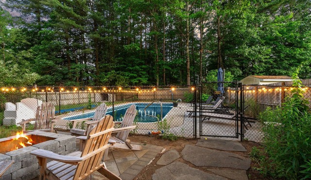 Saratoga adjacent, pool & games