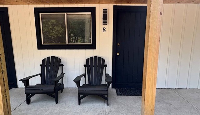 Saratoga Garden Motel - Room 8