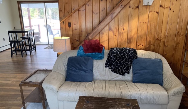 Saratoga Living- Country Style 1-2 Bedroom short or long stay executive/business