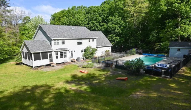 Saratoga oasis on 5.5 acres w/inground pooln