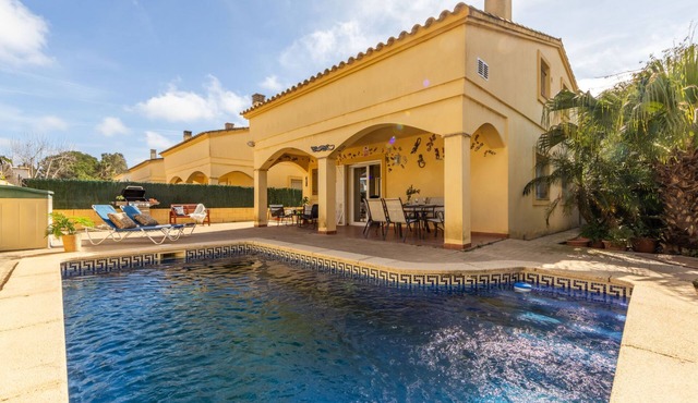 Sargantana by Interhome