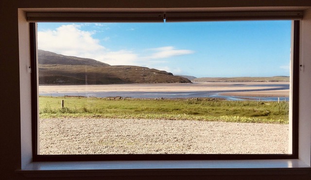 Sarsgrum overlooking Kyle of Durness with ever changing tideline. Pet friendly!