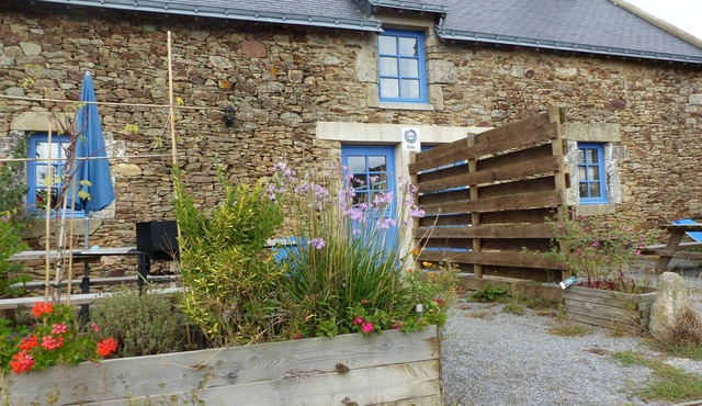 Sarzeau: farm cottage