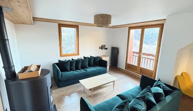 Saskia Lodges 302 - Sensational new apartment by Ski Peak