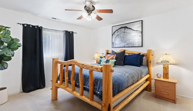 Sasquatch Hideaway Gateway to Mt St Helens