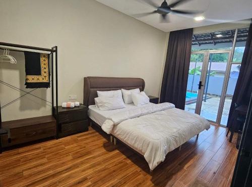 Sastred villa Mus'lim Only